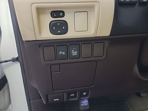 Used 2016 Lexus ES 350 w/ Navigation System Package FWD image 35