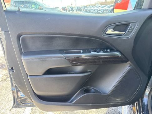 Used 2016 GMC Canyon SLE image 15