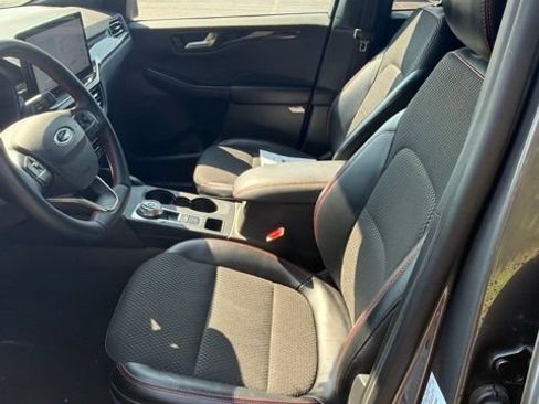 Used 2024 Ford Escape ST-Line w/ Tech Pack #1 AWD/4WD image 16