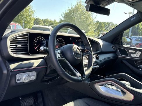 Certified 2025 Mercedes-Benz GLE 350 4MATIC image 7