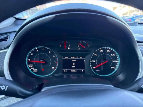 Used 2022 Chevrolet Malibu LT image 16