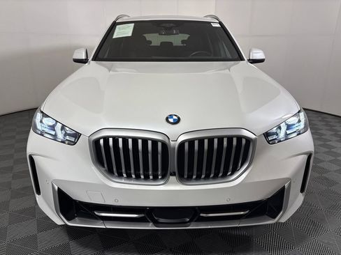 Certified 2026 BMW X5 sDrive40i RWD image 3