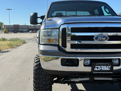 Used 2007 Ford F350 Lariat AWD/4WD image 4