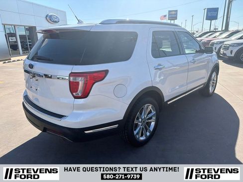Used 2018 Ford Explorer Limited FWD image 4