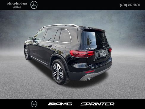 Used 2026 Mercedes-Benz GLB 250 image 4