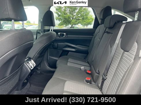 Certified 2026 Kia Sorento LX FWD image 10