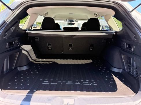Certified 2025 Subaru Outback Premium w/ Popular Package #1A AWD/4WD image 29