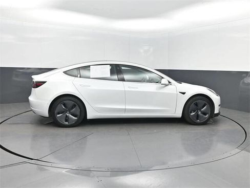 Used 2019 Tesla Model 3 Standard Range Plus image 27