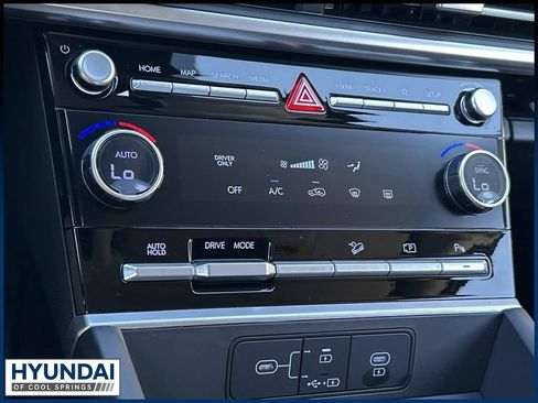 New 2026 Hyundai Santa Fe SE FWD image 32