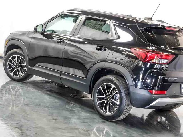 Certified 2024 Chevrolet TrailBlazer LT w/ LT Cold Weather Package FWD image 10