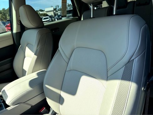 New 2026 Nissan Pathfinder SL image 5