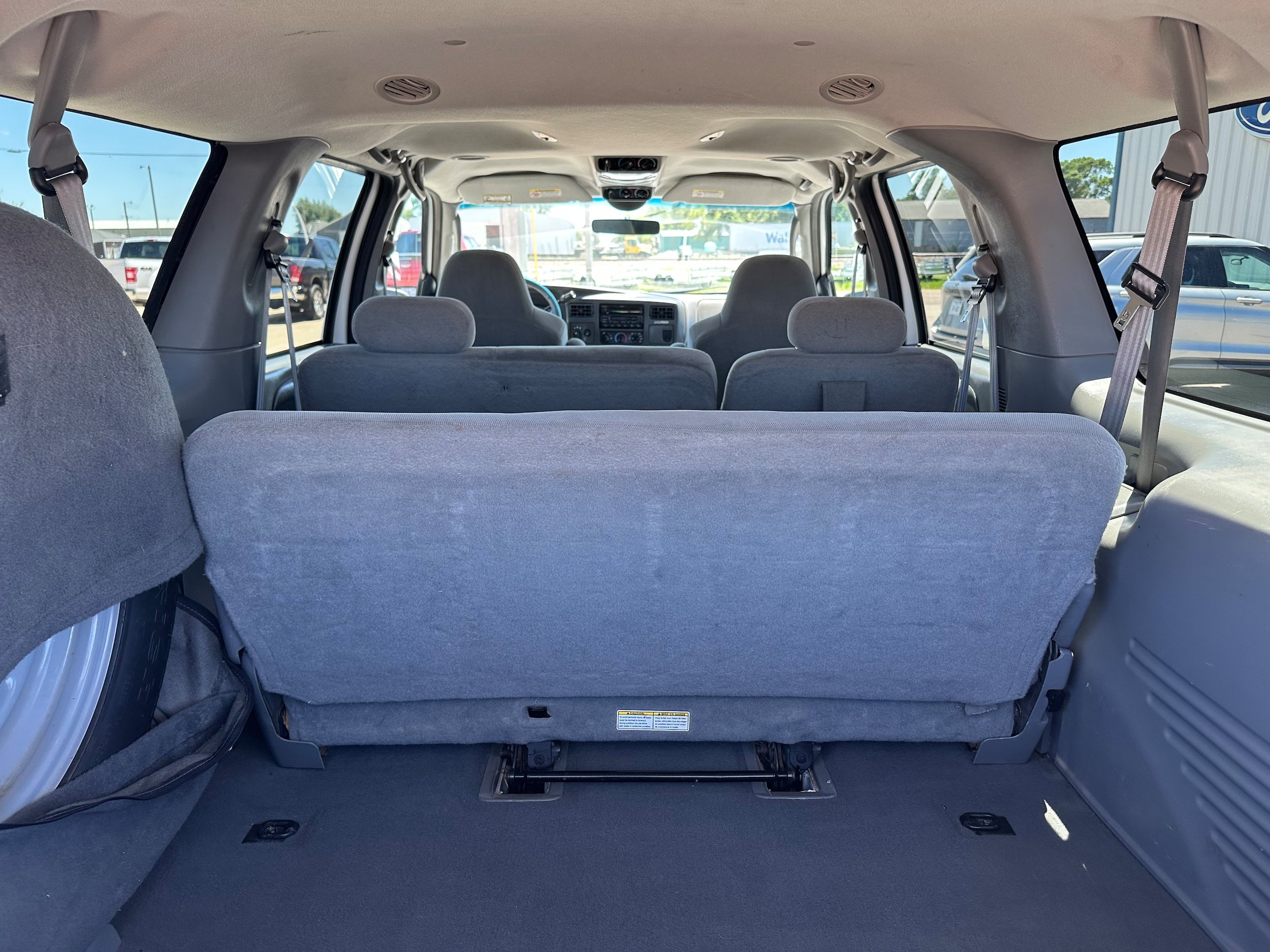 Used 2004 Ford Excursion XLT AWD/4WD image 30