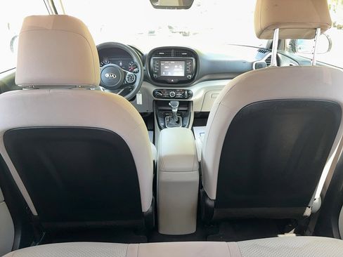 Used 2021 Kia Soul LX FWD image 10
