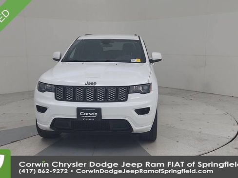 Certified 2021 Jeep Grand Cherokee Laredo X image 5