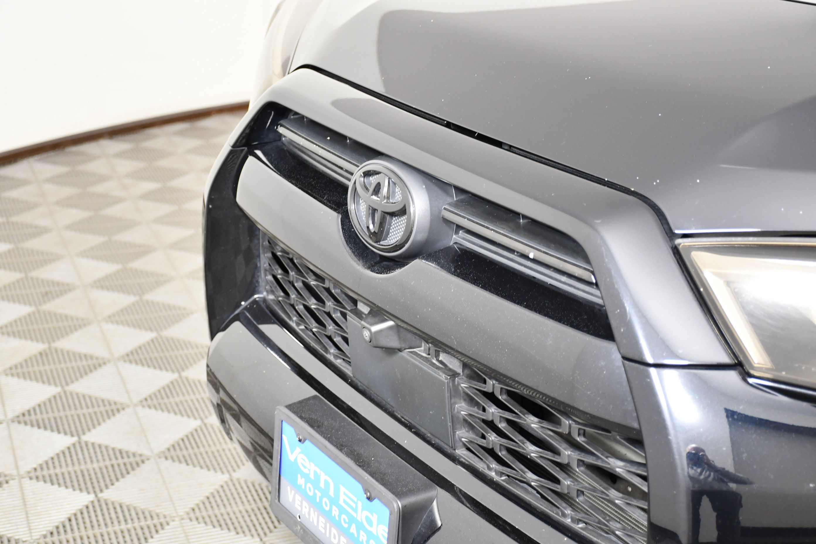 Used 2024 Toyota 4Runner TRD Off-Road Premium w/ Off Road Premium Plus Package AWD/4WD image 10