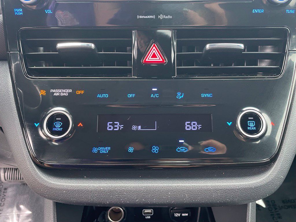 Used 2020 Hyundai Ioniq SE FWD image 27