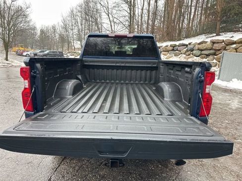 Used 2022 Chevrolet Silverado 2500 Custom w/ Custom Convenience Package image 27