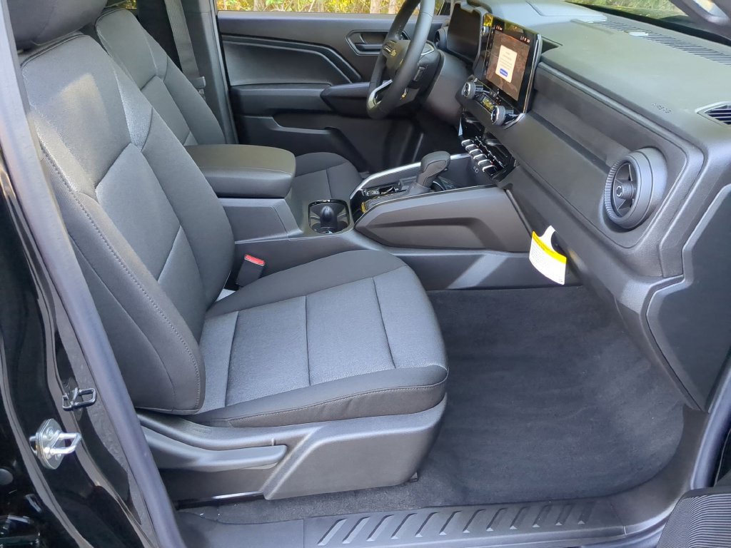 New 2026 Chevrolet Colorado W/T w/ WT Custom Package RWD image 35