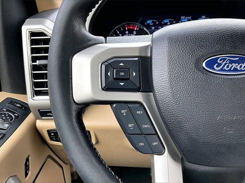 Used 2017 Ford F350 Lariat w/ Tow Technology Bundle image 25