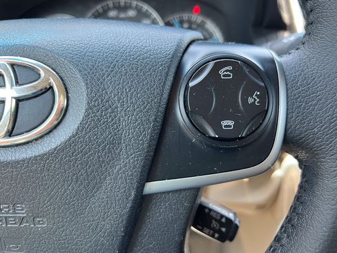 Used 2013 Toyota Camry XLE FWD image 17