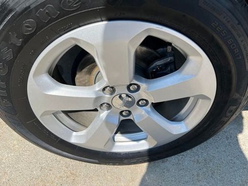 Certified 2019 Jeep Compass Latitude w/ Popular Equipment Group AWD/4WD image 7