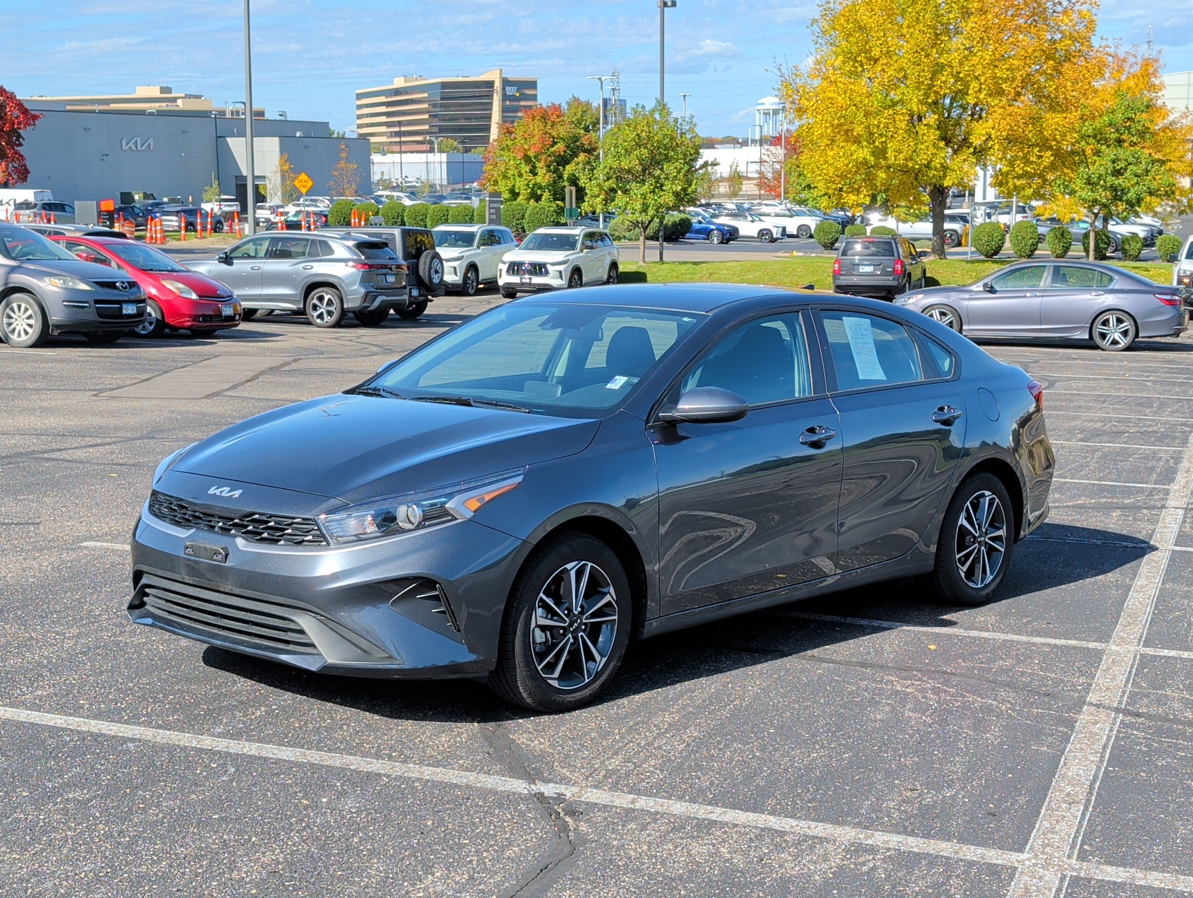 Used 2024 Kia Forte LXS FWD image 2