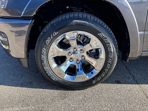 New 2026 RAM 1500 4x4 Crew Cab image 12