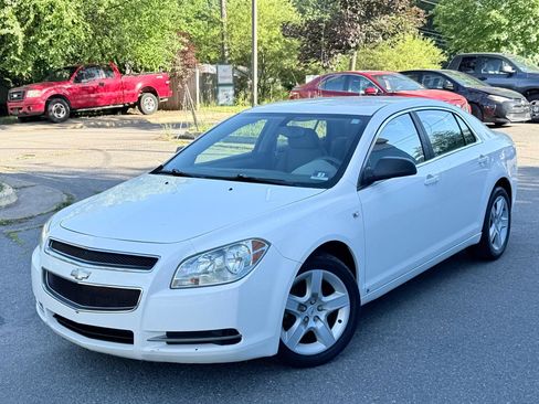 Used 2008 Chevrolet Malibu LS w/ HVV6 Engine Package FWD image 3