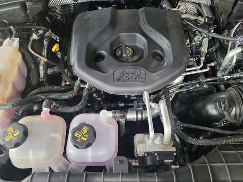 Used 2022 Jeep Grand Cherokee Limited 4xe image 30