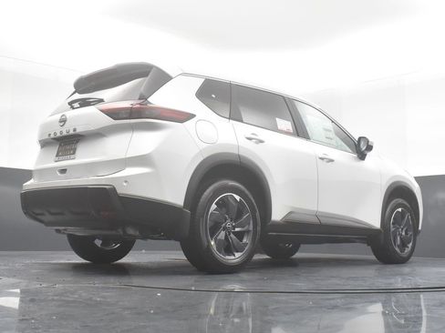 New 2026 Nissan Rogue SV w/ Cold Weather Package image 30