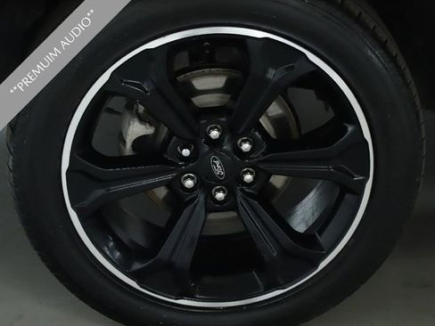 Used 2022 Ford Expedition Limited image 12