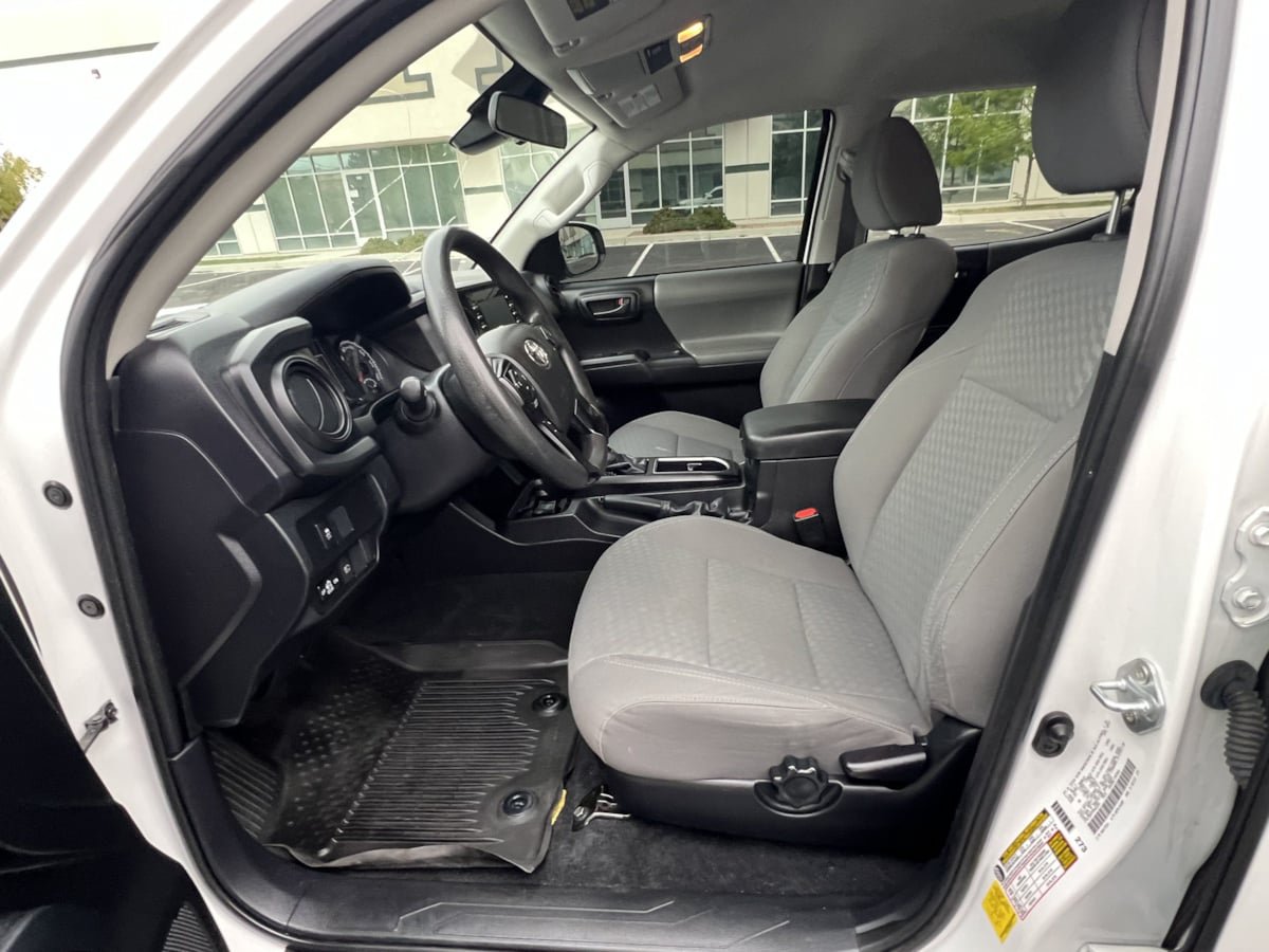 Used 2021 Toyota Tacoma SR AWD/4WD image 19