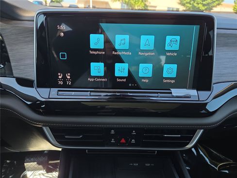 New 2026 Volkswagen Atlas SEL AWD/4WD image 18