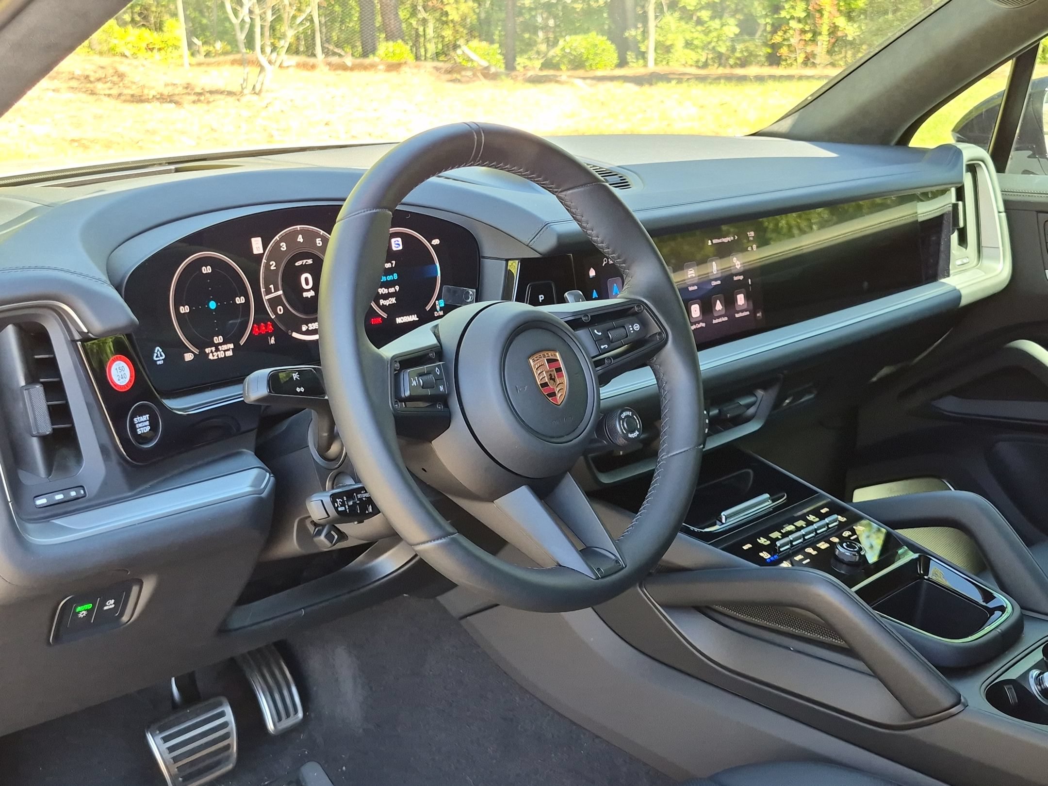 Certified 2026 Porsche Cayenne GTS AWD/4WD image 4