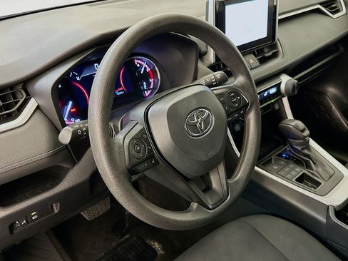 Used 2024 Toyota RAV4 LE image 18