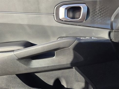 New 2026 Kia Sorento S w/ S Panoramic Sunroof Package FWD image 18