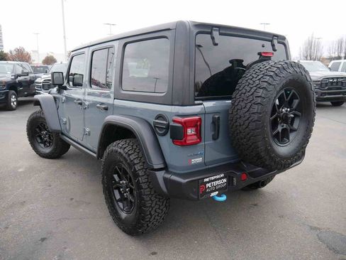 Used 2024 Jeep Wrangler Unlimited image 22