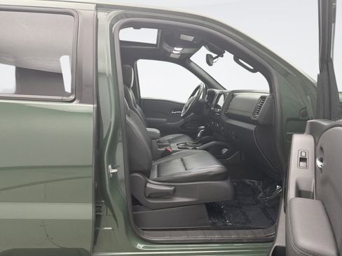 Used 2022 Nissan Frontier PRO-4X w/ Pro-4X Premium Package AWD/4WD image 19