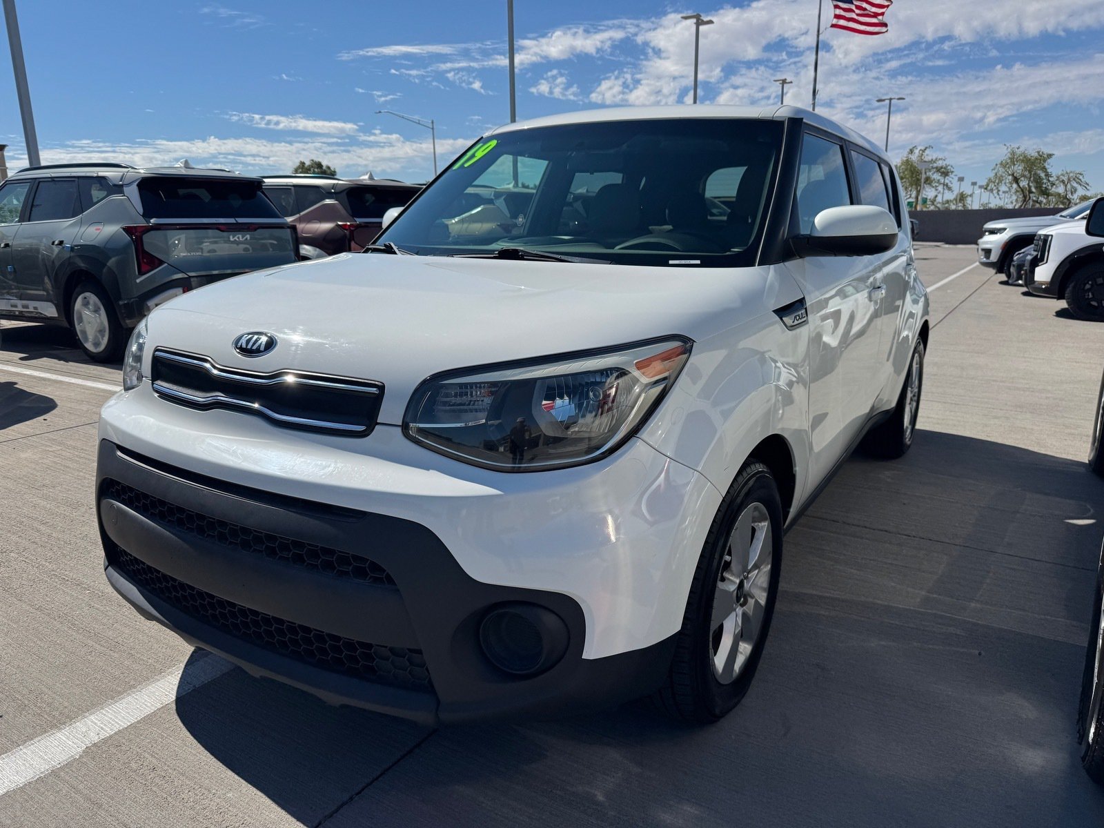 Used 2019 Kia Soul FWD image 2