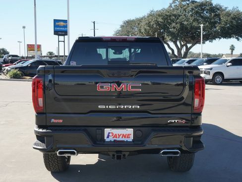New 2026 GMC Sierra 1500 AT4 w/ Technology Package image 8