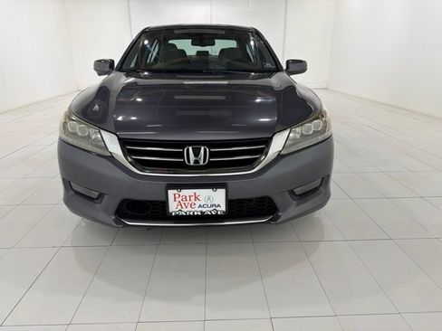 Used 2015 Honda Accord Touring image 8
