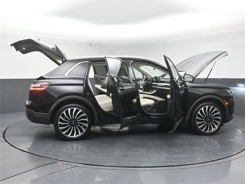 Certified 2022 Lincoln Nautilus Black Label w/ Class II Trailer Tow Package image 51