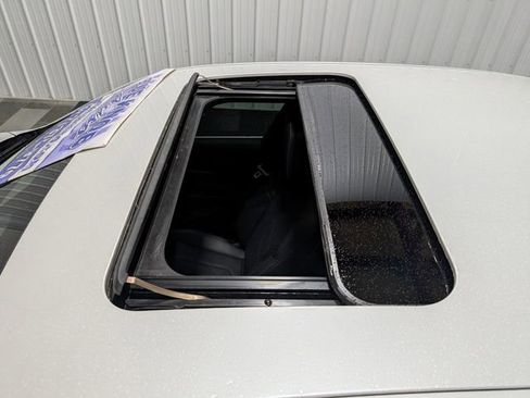 Used 2024 BMW 530i xDrive w/ Premium Package image 8