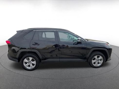 Used 2025 Toyota RAV4 XLE w/ Convenience Package image 16
