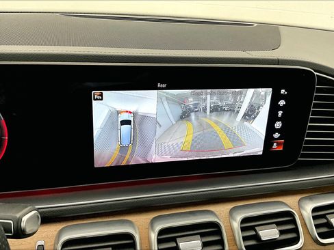 Certified 2023 Mercedes-Benz GLS 450 4MATIC image 28