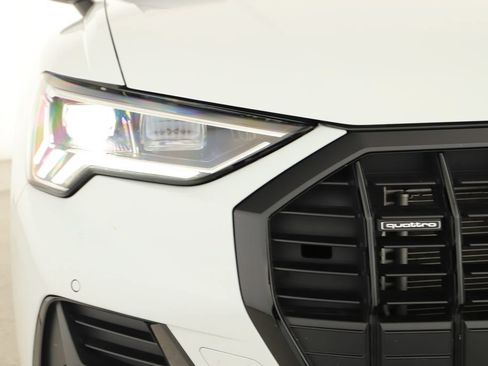 Certified 2023 Audi Q3 2.0T Premium w/ Convenience Package AWD/4WD image 39