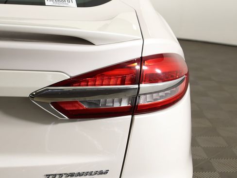 Used 2020 Ford Fusion Energi Titanium image 19