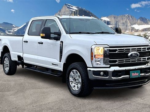 Used 2024 Ford F350 XLT w/ FX4 Off-Road Package image 12