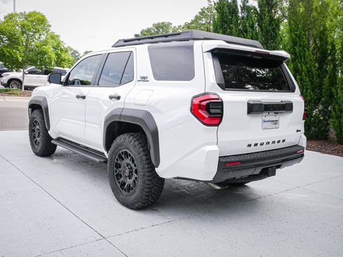 Used 2026 Toyota 4Runner TRD Off-Road Premium AWD/4WD image 9