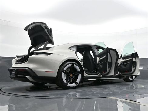 New 2025 Porsche Taycan 4S image 32